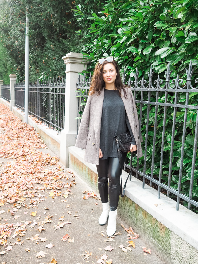 Cristina from The Brunette Nomad, Dallas fashion blogger living in Switzerland, is sharing her favorite leather leggings by Hue