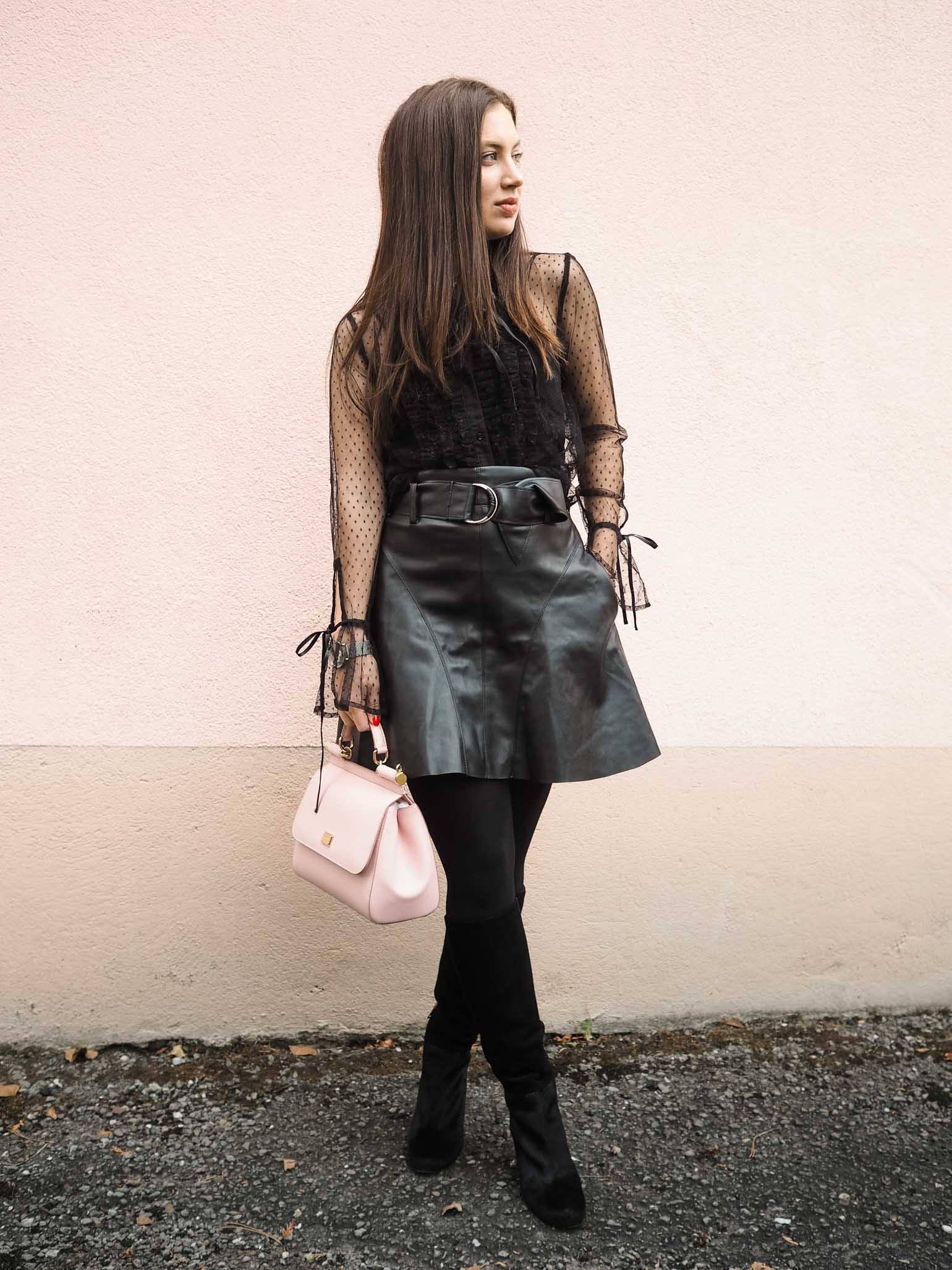 Chic All Black Holiday Party Look - The Brunette Nomad