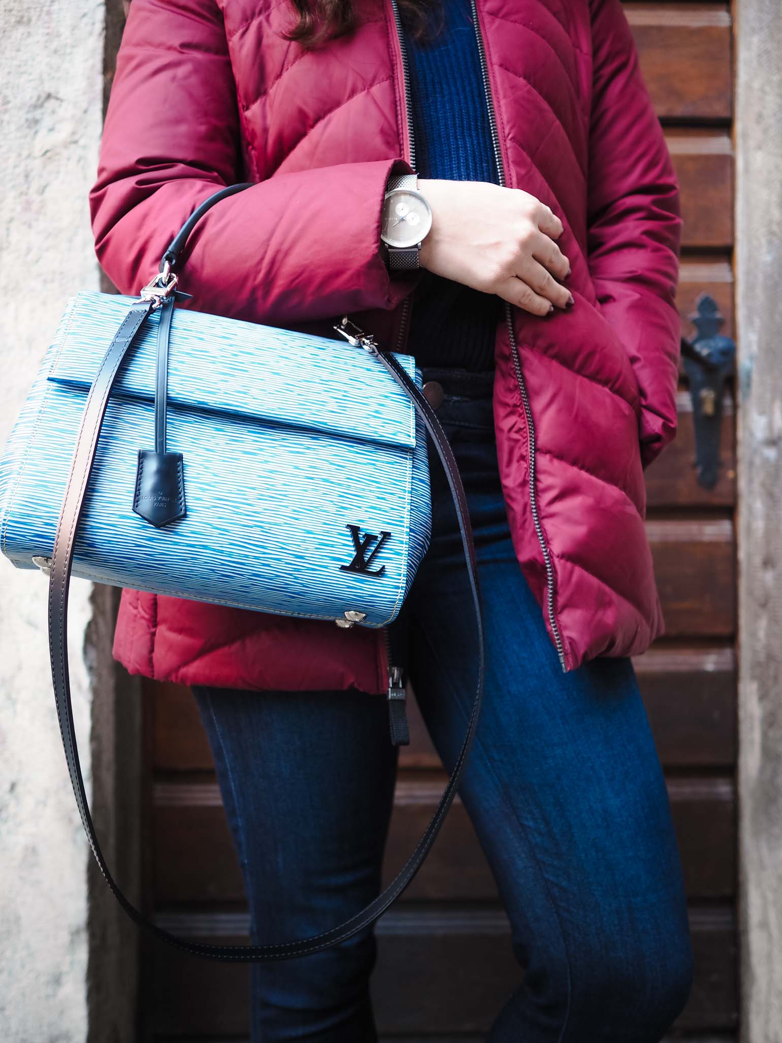 Handbag Review: Louis Vuitton Cluny BB | The Brunette Nomad