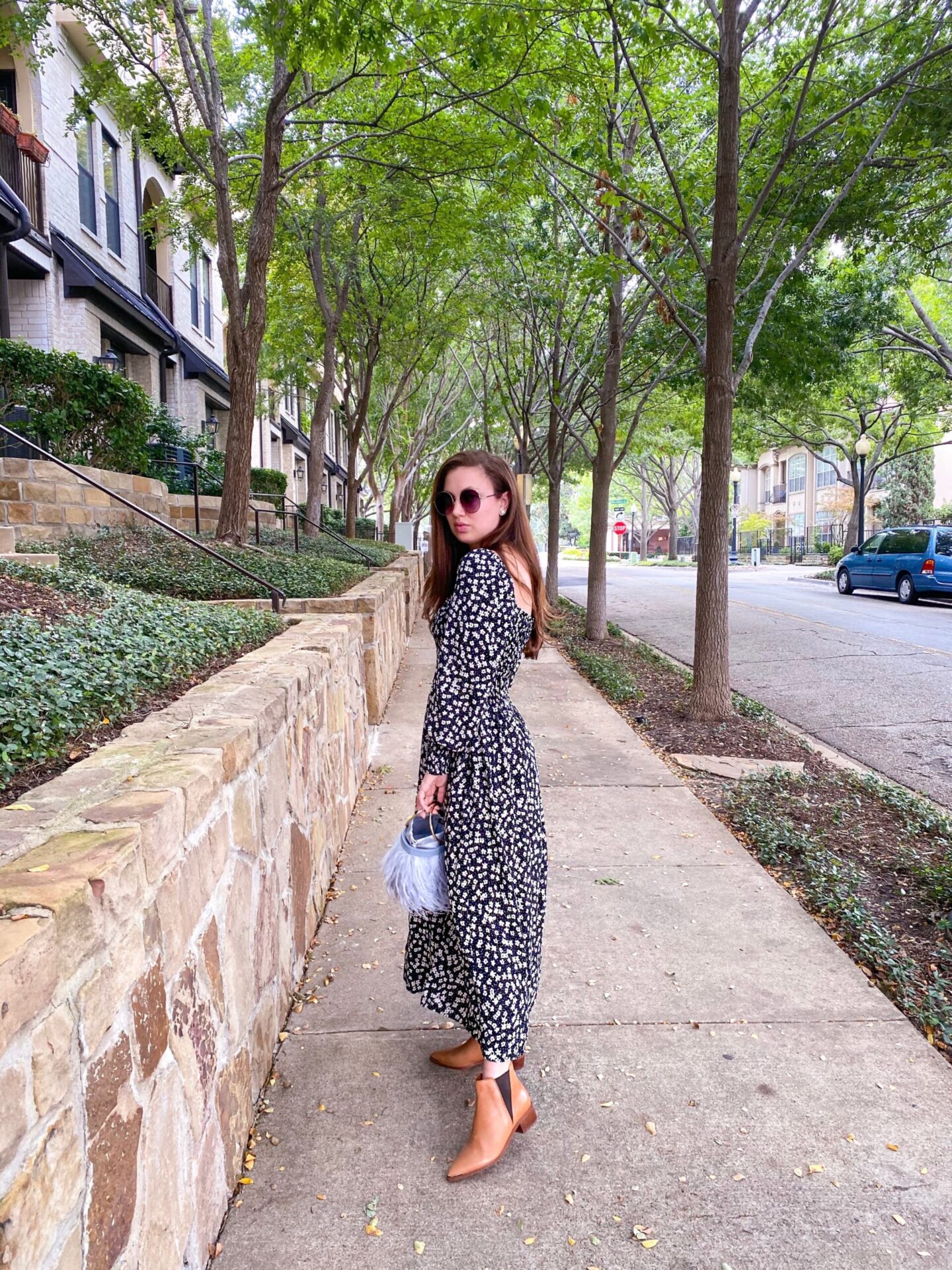 Dallas fashion blogger shares 4 online shopping tips
